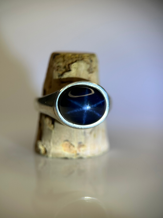 Star Sappphire Cabochon Silver Ring